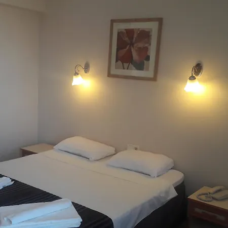 Club Urgenc * Ayvalı