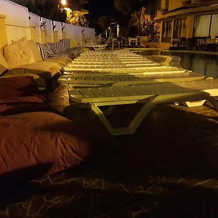 Club Urgenc * Ayvalı