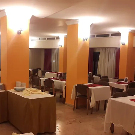 Club Urgenc Szálloda Ayvalı