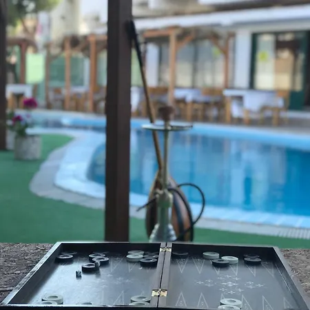 Szálloda Club Urgenc Ayvalı